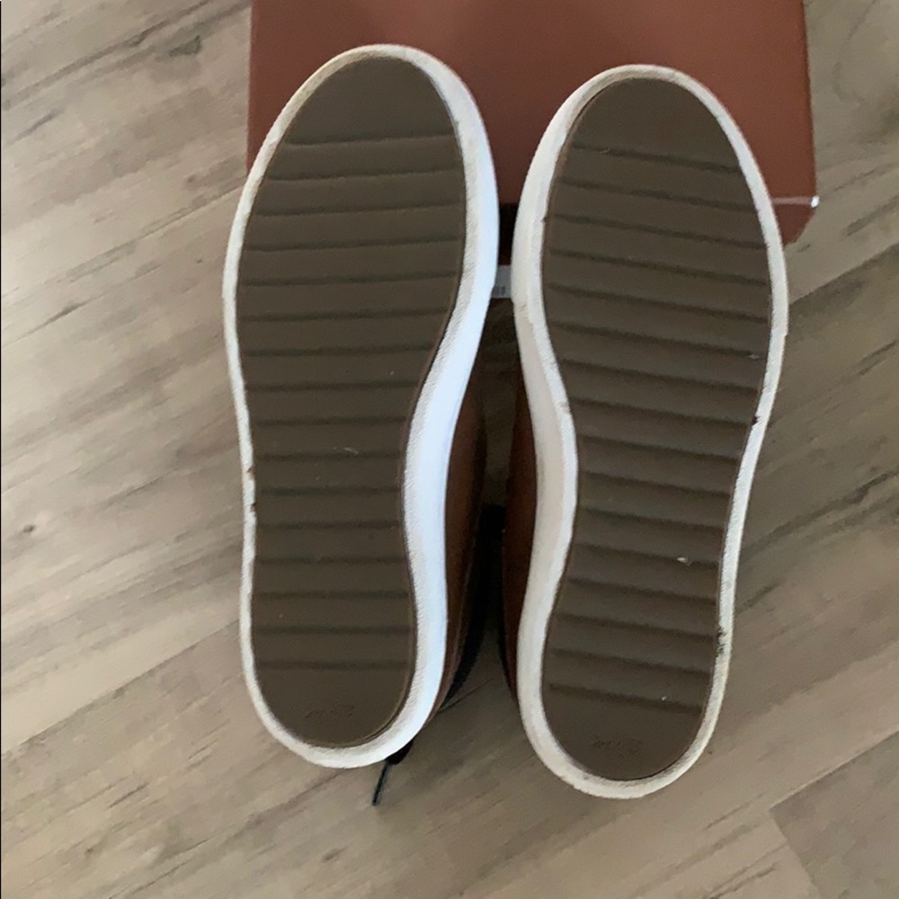 Coach men’s size 7 high top leather sneakers. - Picture 3 of 7